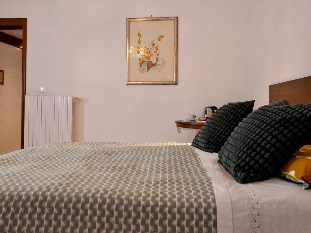 47, Vittorio Veneto Hotell Locorotondo Exteriör bild
