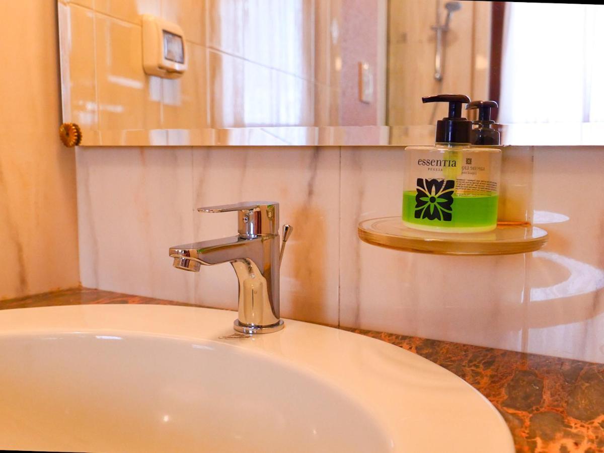 47, Vittorio Veneto Hotell Locorotondo Exteriör bild